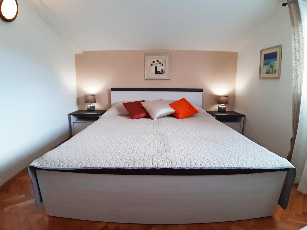 Apartments Zrinka 793 ポレッチ エクステリア 写真