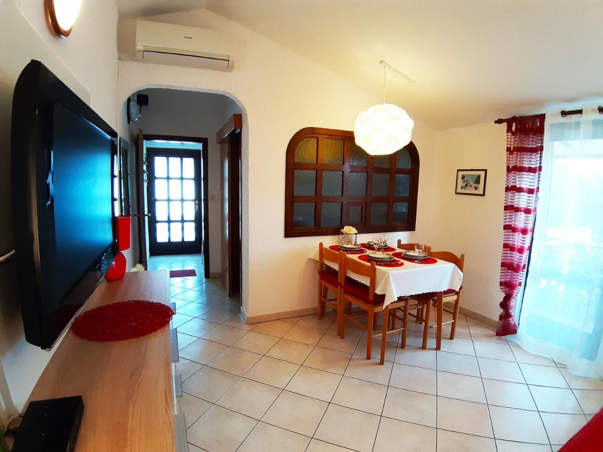 Apartments Zrinka 793 ポレッチ エクステリア 写真